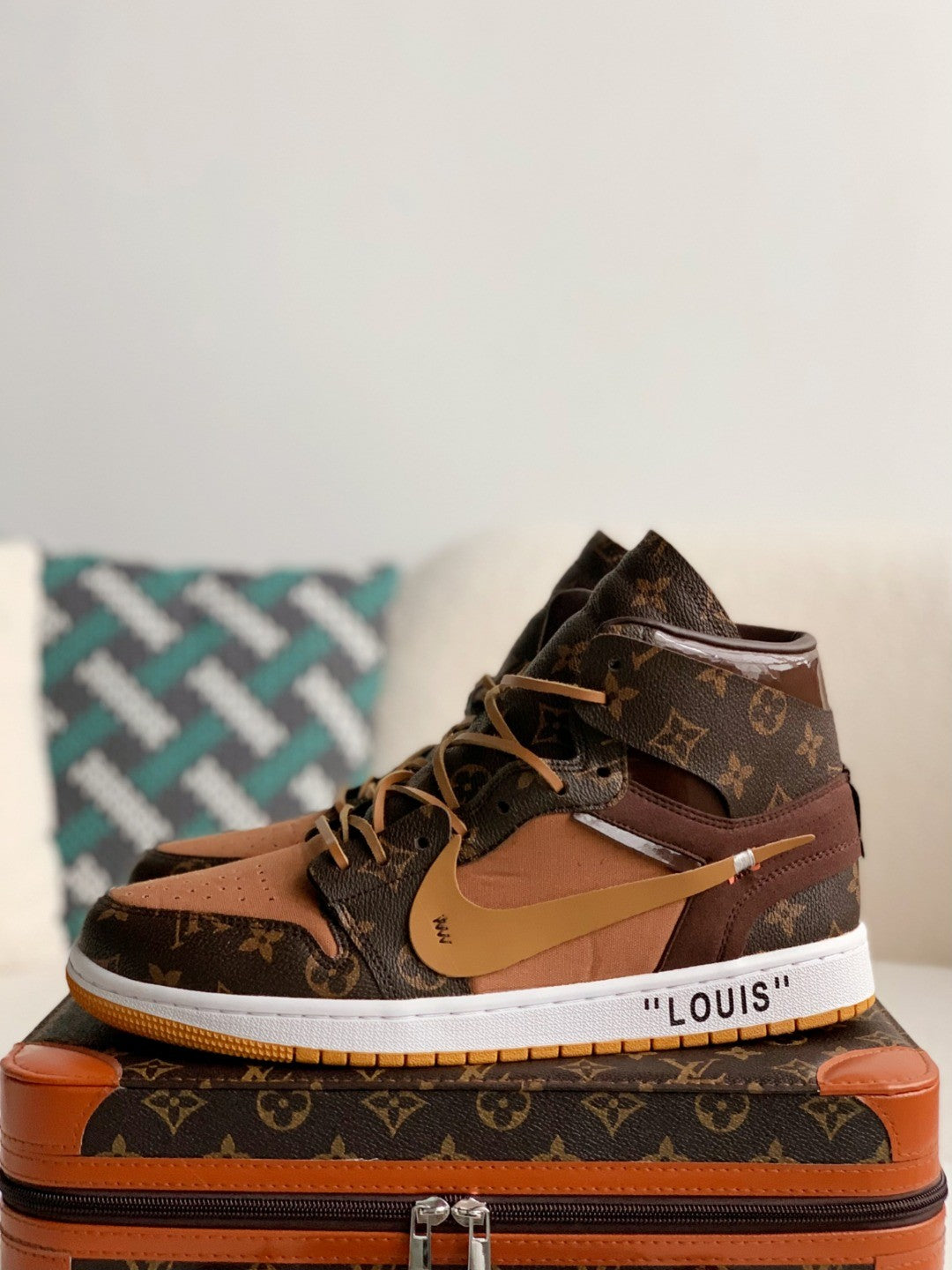 Louis Vuitton Nike Air Jordan 1