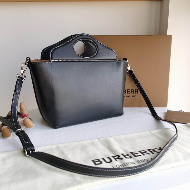 BURBERRY Soft Calfskin Mini Pocket Cabas Tote Blackv