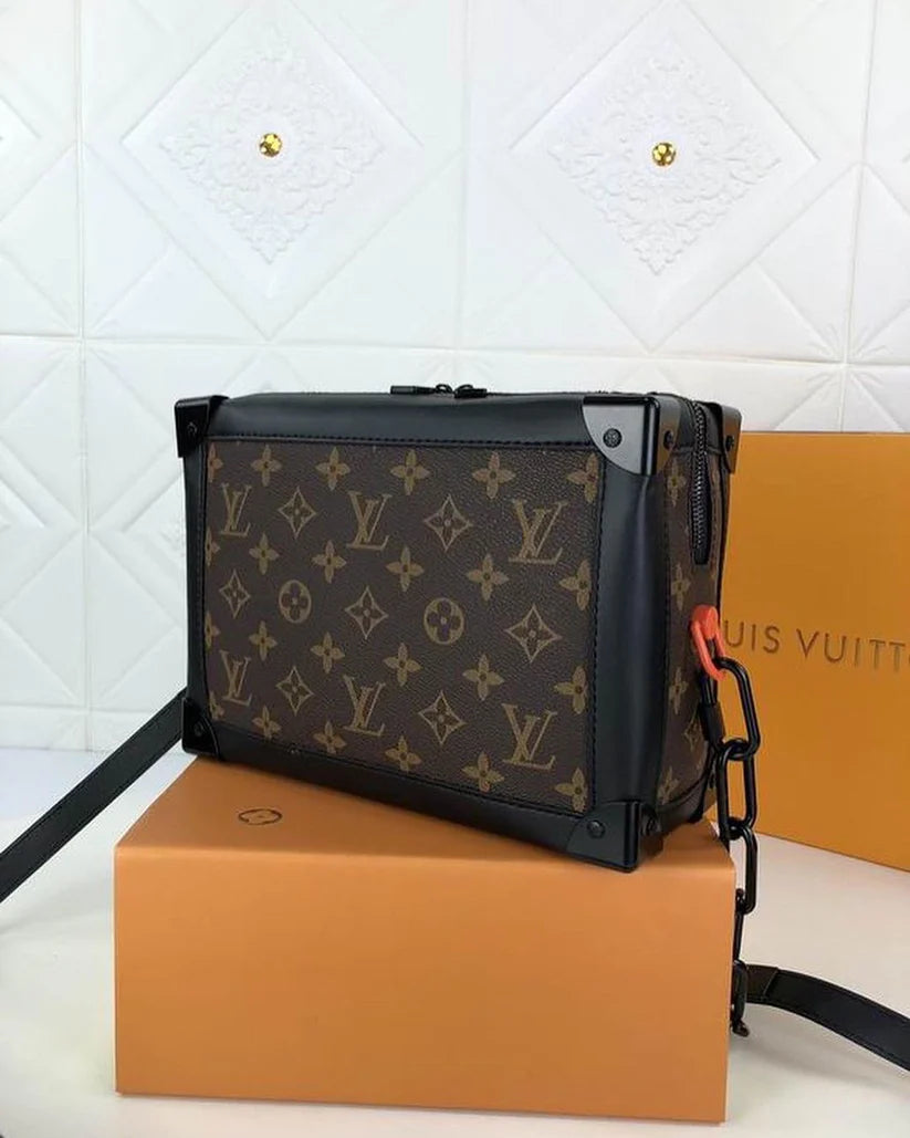 LOUIS VUITTON PRE-OWNED MONOGRAM SOFT TRUNK SHOULDER BAG - BROWN