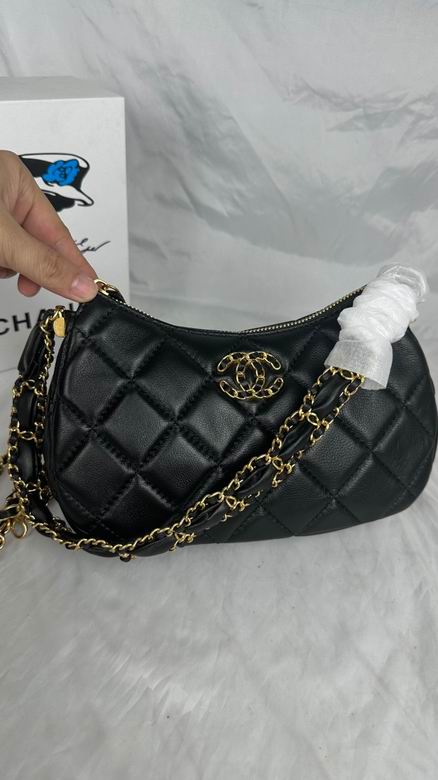 CHANEL Aged Calfskin Quilted Chanel 19 Hobo Black