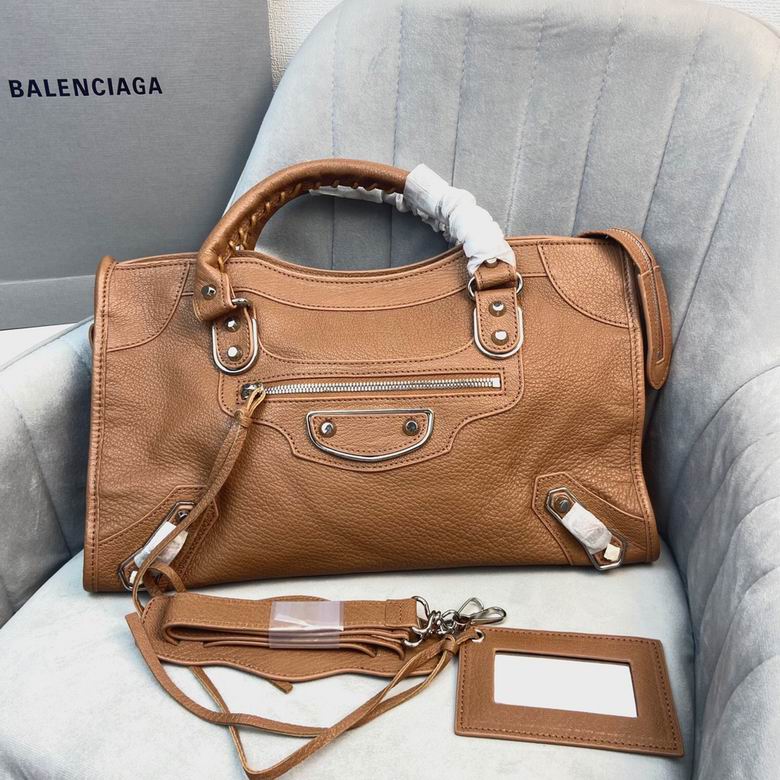 BALENCIAGA Agneau Classic Hardware City Cumin