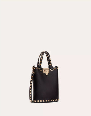 ROCKSTUD CROSSBODY POUCH IN GRAINY CALFSKIN