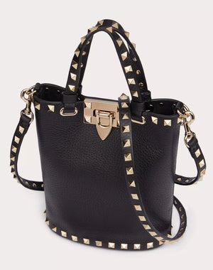 ROCKSTUD CROSSBODY POUCH IN GRAINY CALFSKIN