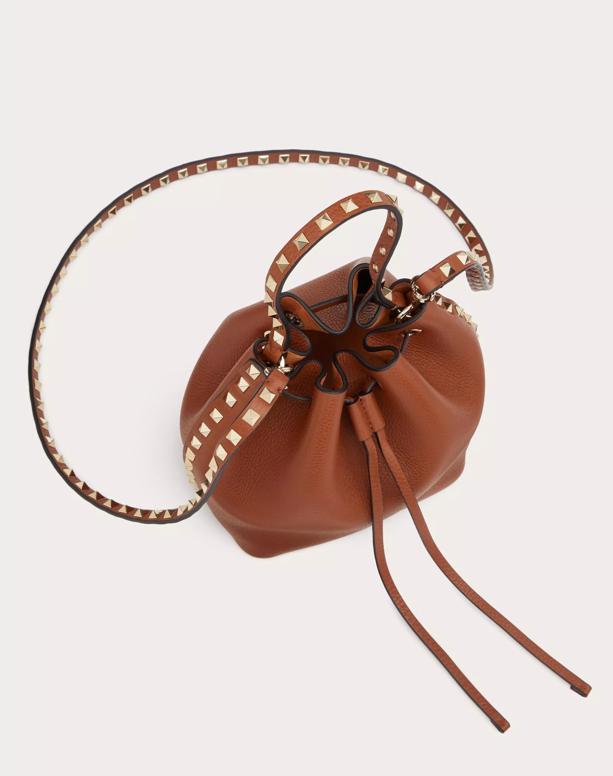 ROCKSTUD GRAINY CALFSKIN BUCKET BAG