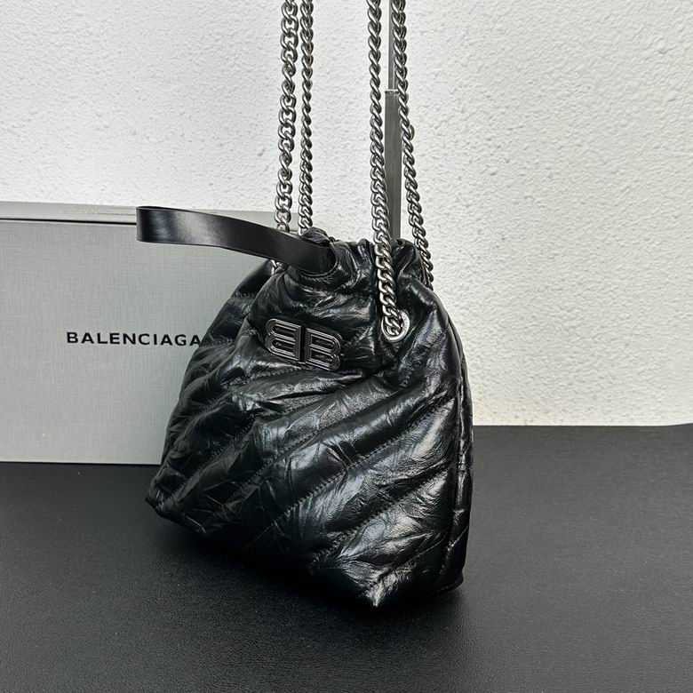 Balenciaga Crush logo-plaque quilted leather tote bag