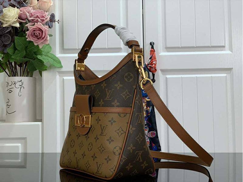 Louis Vuitton Dauphine MM Hobo Bag