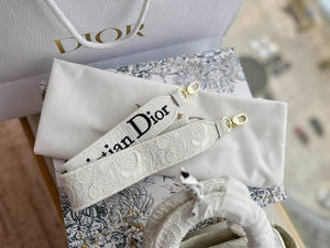 Dior MEDIUM LADY D-LITE BAG