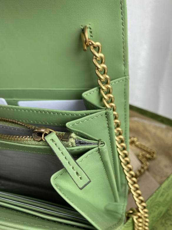 GUCCI - Calfskin Matelasse Small GG Marmont Chain Shoulder Bag Salamander Green