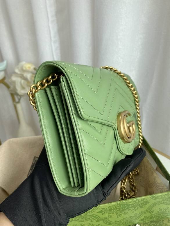 GUCCI - Calfskin Matelasse Small GG Marmont Chain Shoulder Bag Salamander Green