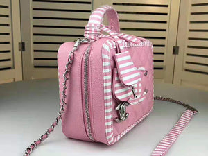 CHANEL VANITY CASE PINK A93343