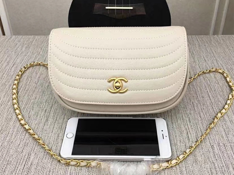 CHANEL LAMBSKIN FLAP BAG WHITE 3118A