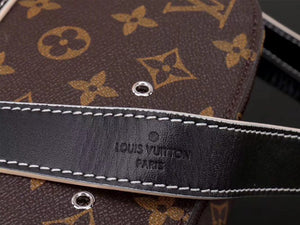 LOUIS VUITTON MONOGRAM CANVAS CHAIN IT BAG PM M44115