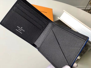 LOUIS VUITTON TAIGA LEATHER MULTIPLE WALLET M30563