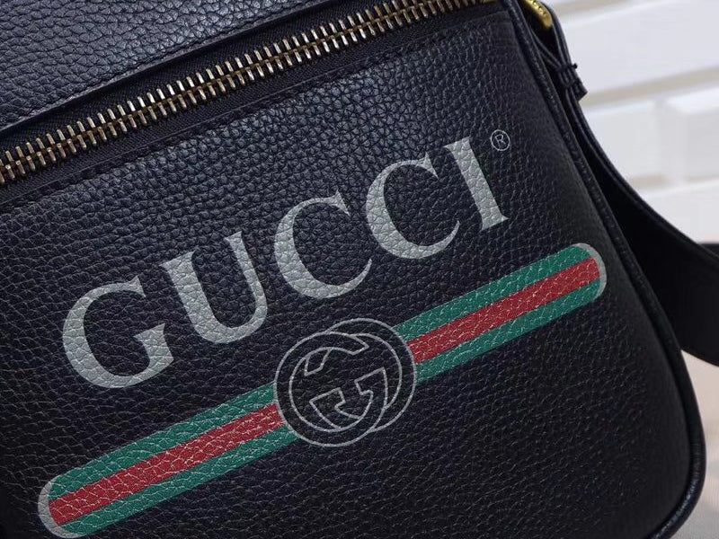 GUCCI PRINT MESSENGER BAG BLACK