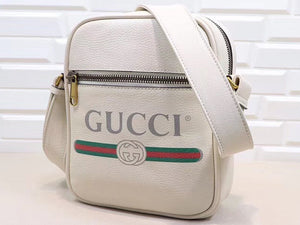 GUCCI PRINT MESSENGER BAG BLACK WHITE