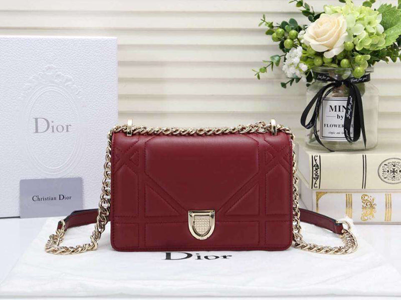 DIOR SMALL DIORAMA LAMBSKIN BAG BURGUNDY D05261