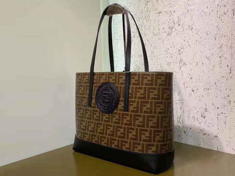 FENDI FABRIC FF SHOPPING TOTE BAG BLACK F041