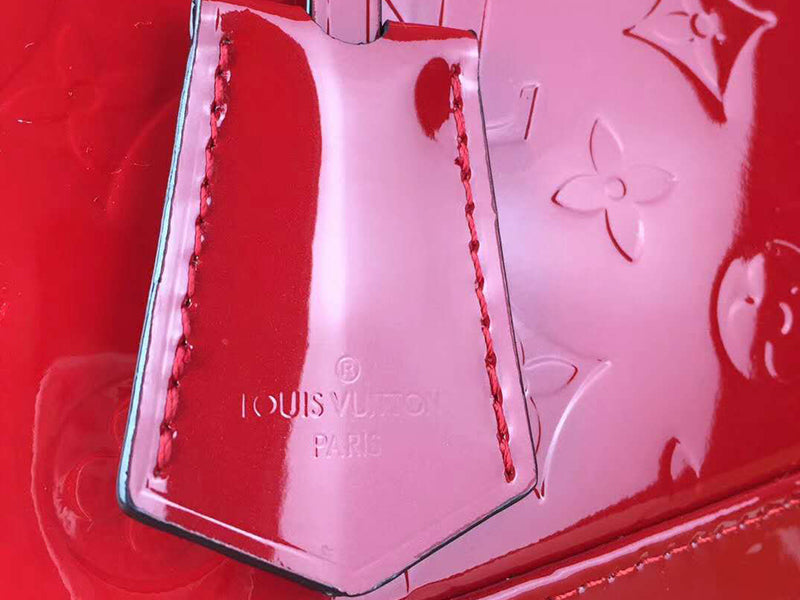 LOUIS VUITTON MONOGRAM VERNIS ALMA PM CHERRY M91611