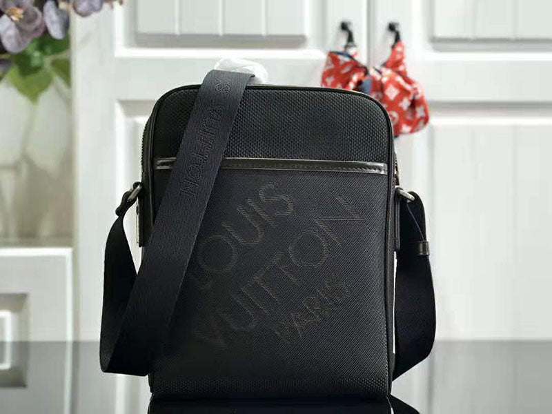 LOUIS VUITTON DAMIER GEANT CITADIN MESSENGER BLACK M93223