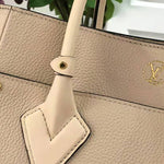 LOUIS VUITTON ON MY SIDE CALF LEATHER CREAM M53823