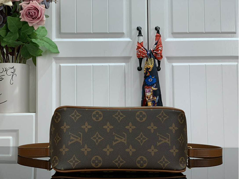 LOUIS VUITTON MONOGRAM CANVAS AND MONOGRAM REVERSE CANVAS HOBO DAUPHINE MM