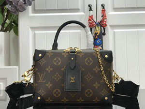 LOUIS VUITTON MONOGRAM CANVAS LOCKYBB 2020