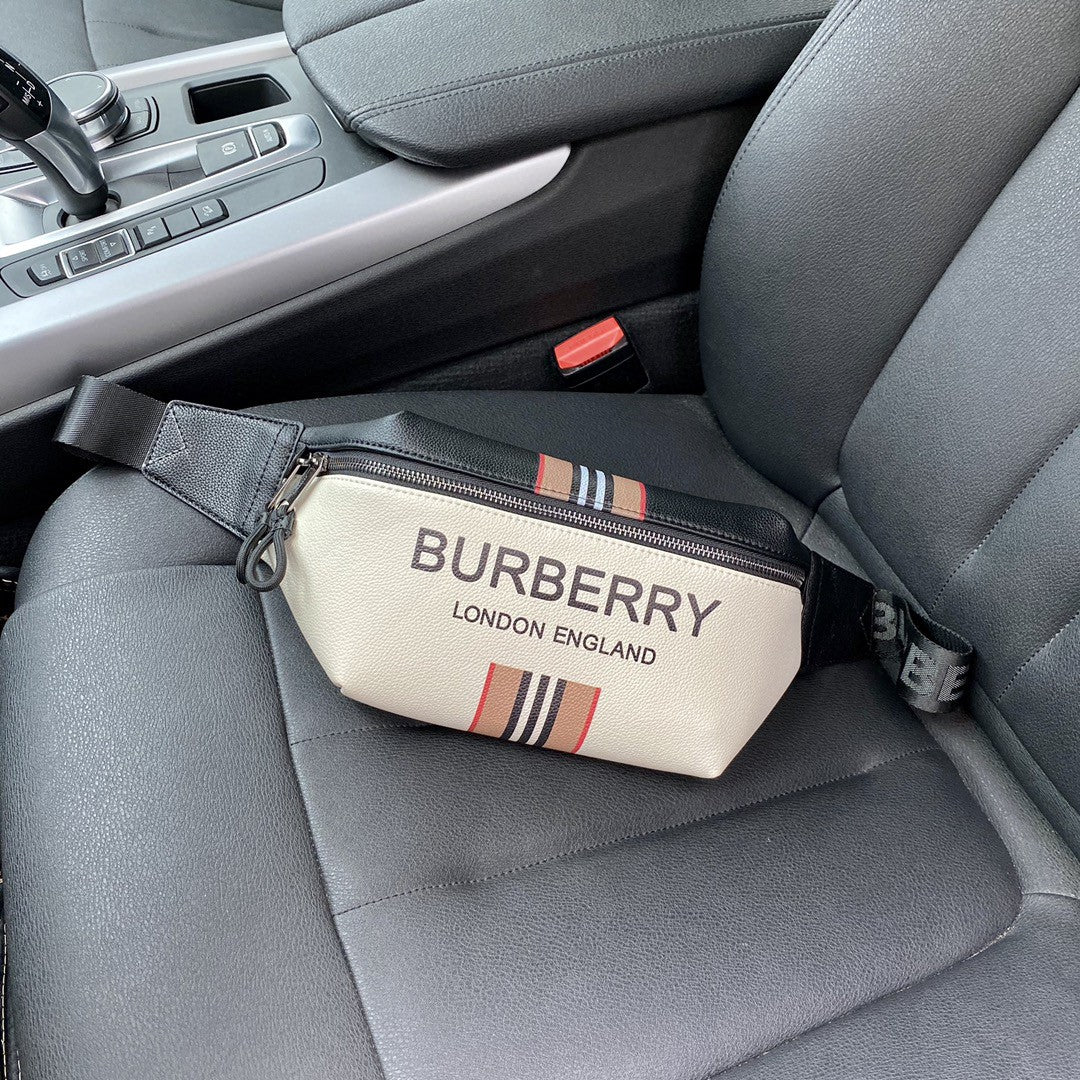 Burberry 66911589145