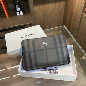 Burberry 66612589155