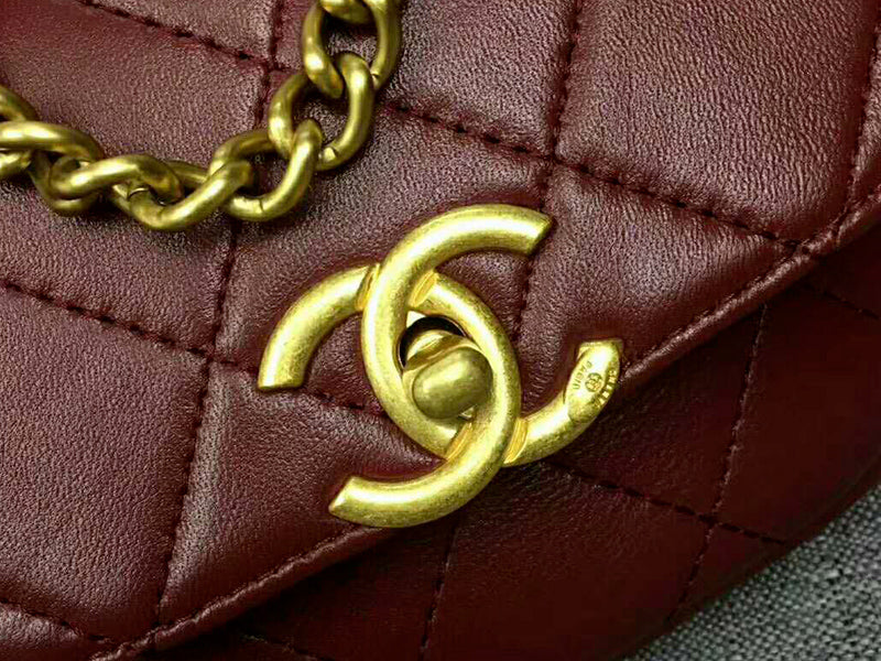 CHANEL MESSENGER BAG LAMBSKIN & GOLD-TONE METAL BURGUNDY